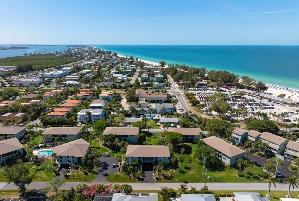 4255 GULF DRIVE #116 Holmes Beach, FL 34217