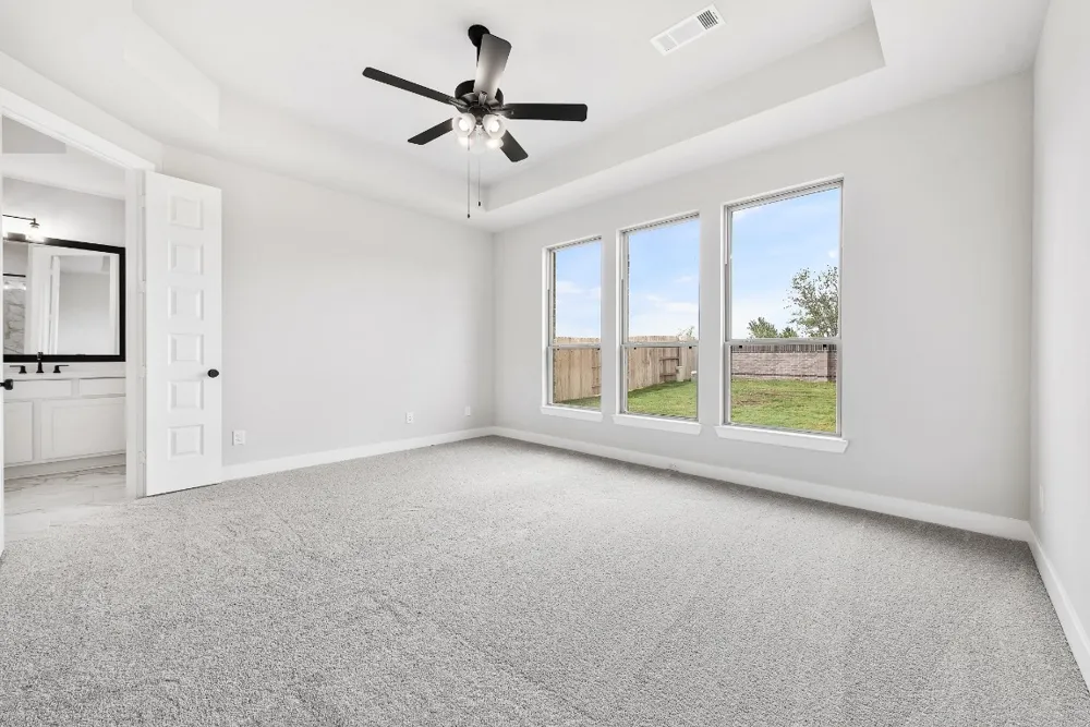 129 Emerald Grove Drive Georgetown, TX 78633
