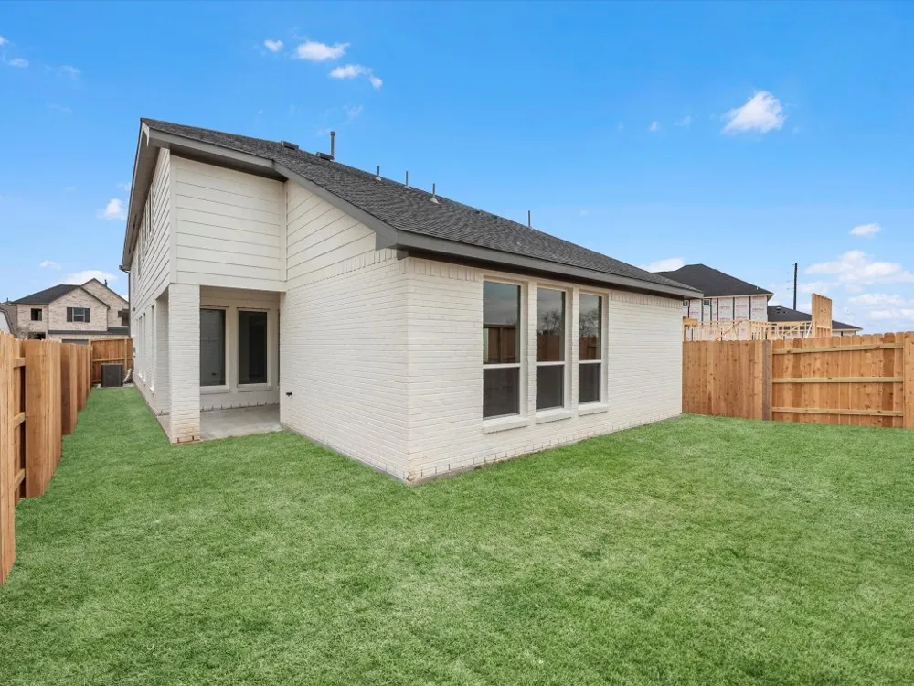 129 Emerald Grove Drive Georgetown, TX 78633