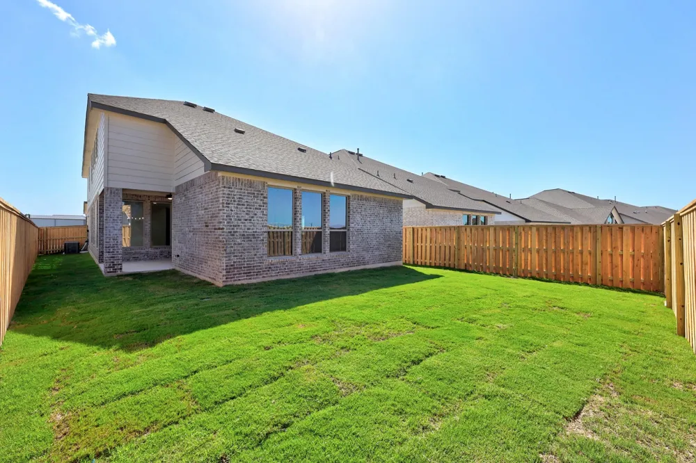 129 Emerald Grove Drive Georgetown, TX 78633