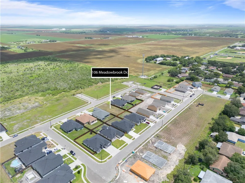 106 MEADOWBROOK Odem, TX TX 78
