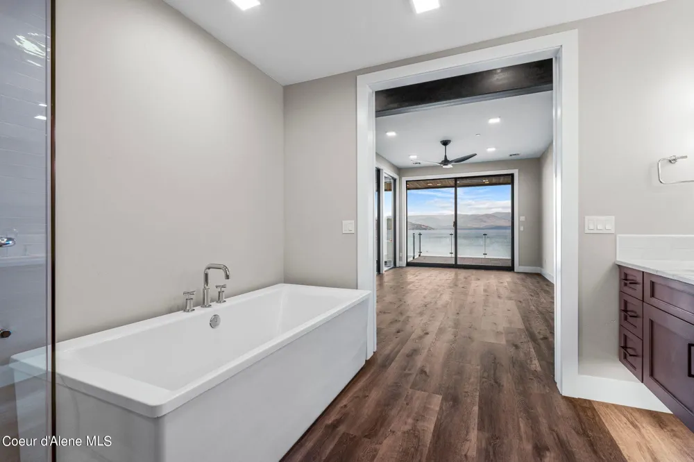 802 Sandpoint Ave ##8106 Sandpoint, ID 83864