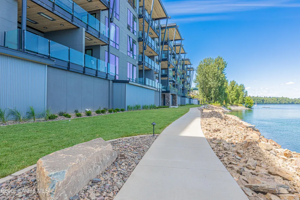 802 Sandpoint Ave ##8106 Sandpoint, ID 83864