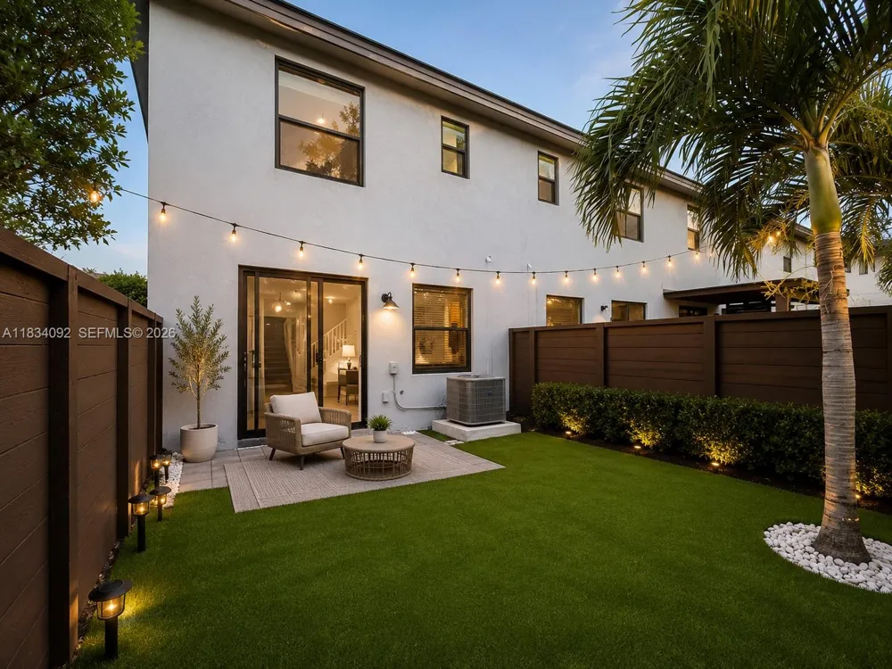 15842 NW 91 Ct #15842 Miami Lakes, FL 33018