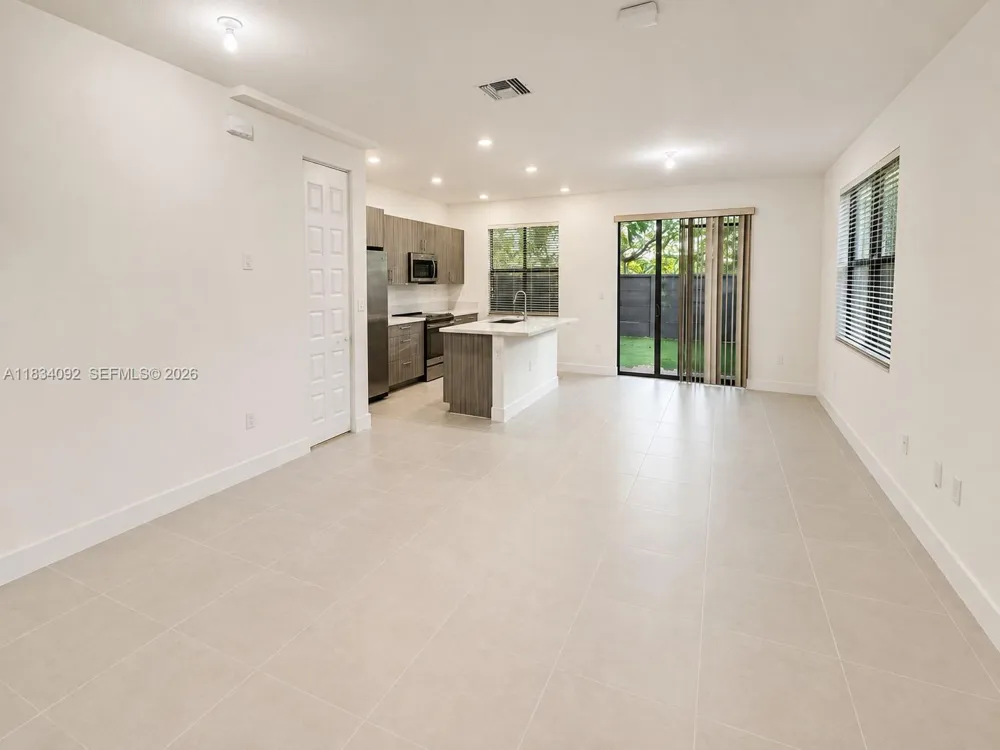 15842 NW 91 Ct #15842 Miami Lakes, FL 33018