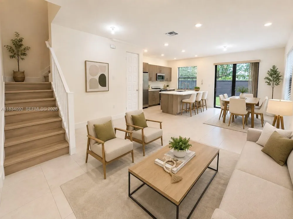 15842 NW 91 Ct #15842 Miami Lakes, FL 33018