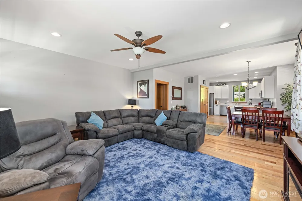 48 Golf Course Drive Pateros, WA 98846