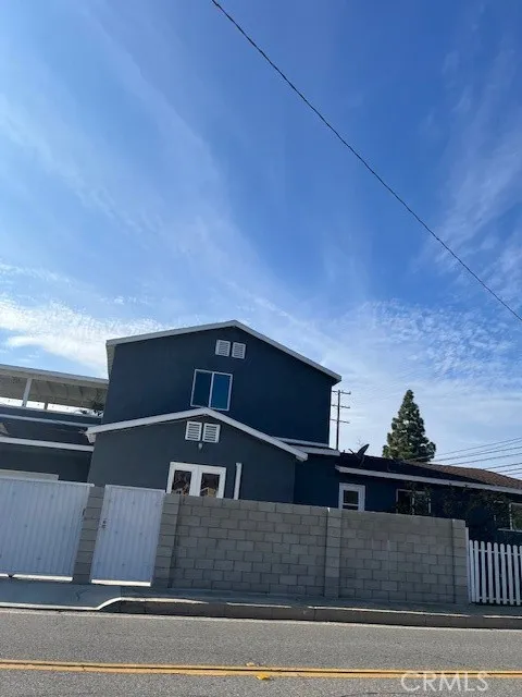 226 E Edinger Avenue Santa Ana, CA 92707