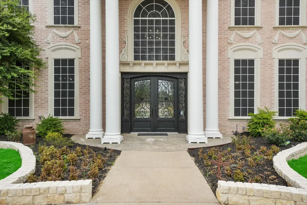 2800 Park Drive Dalworthington Gardens, TX 76016