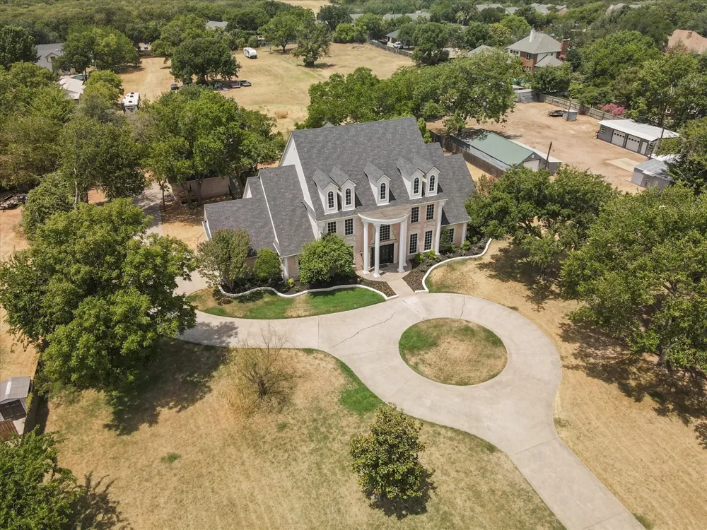 2800 Park Drive Dalworthington Gardens, TX 76016