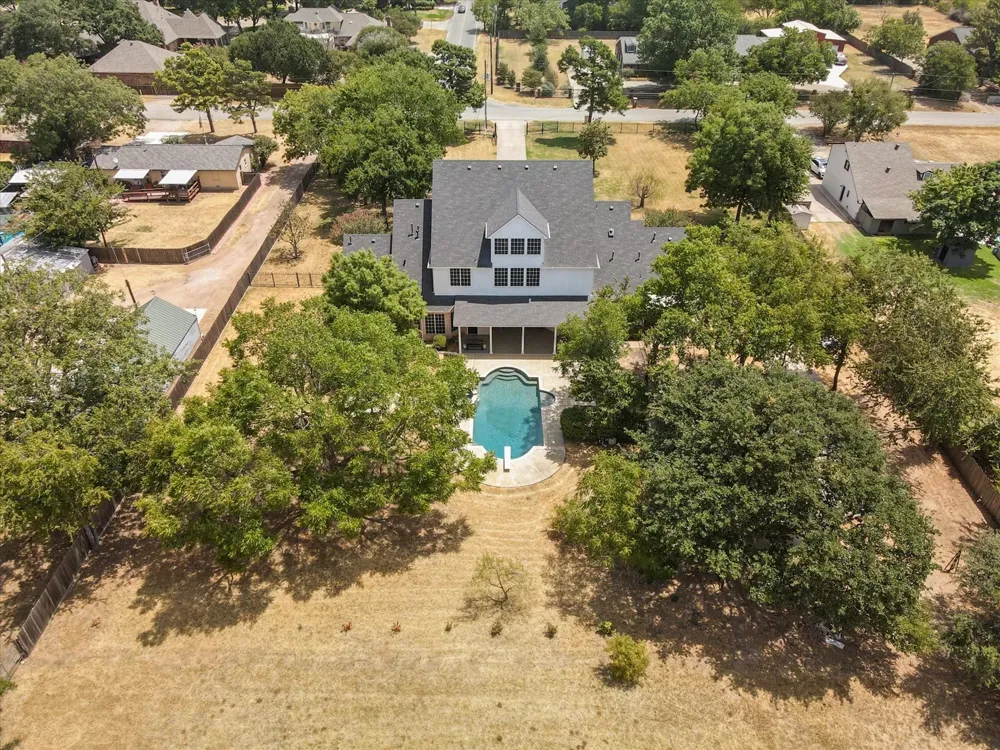 2800 Park Drive Dalworthington Gardens, TX 76016