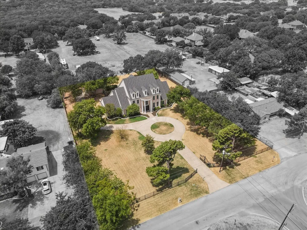 2800 Park Drive Dalworthington Gardens, TX 76016