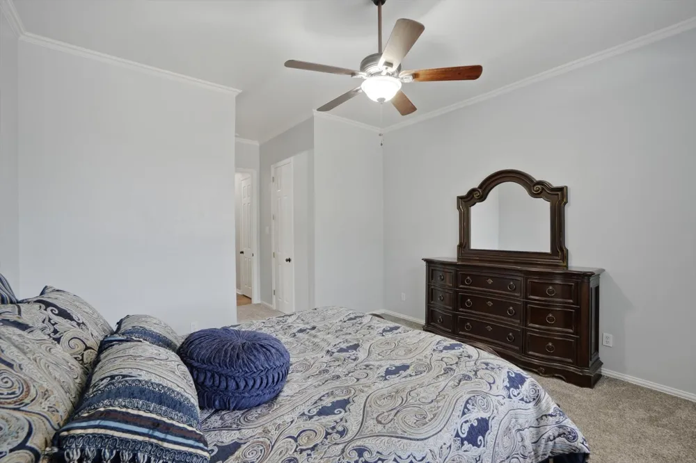 2800 Park Drive Dalworthington Gardens, TX 76016