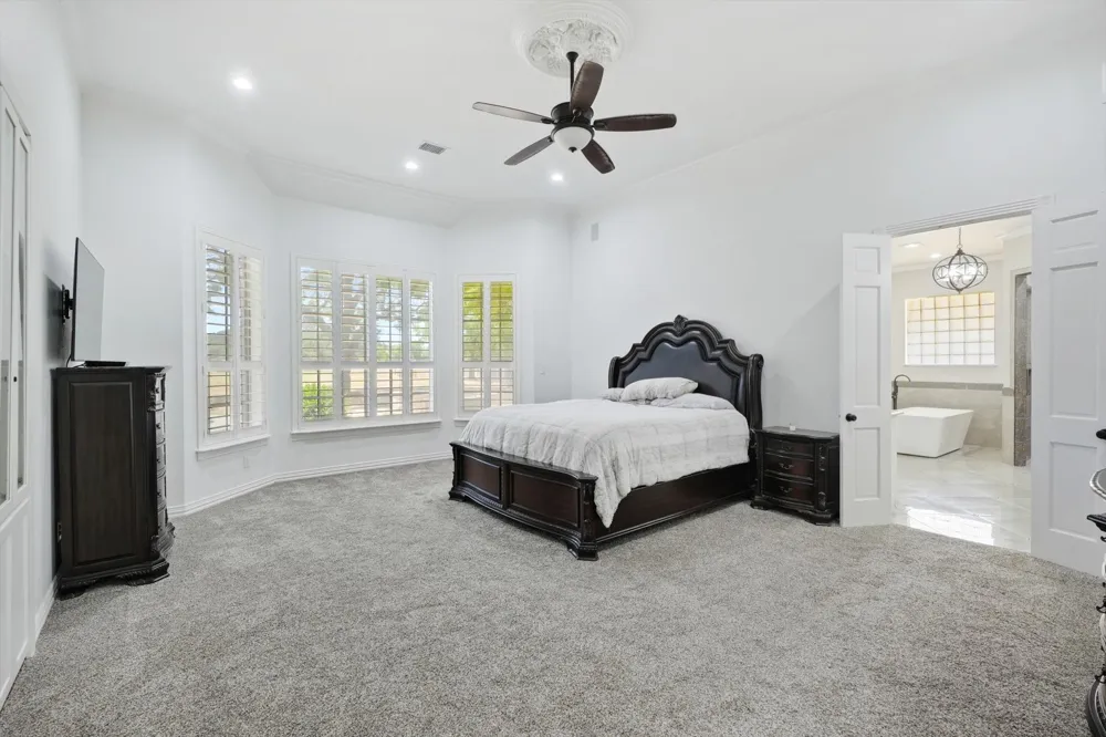 2800 Park Drive Dalworthington Gardens, TX 76016