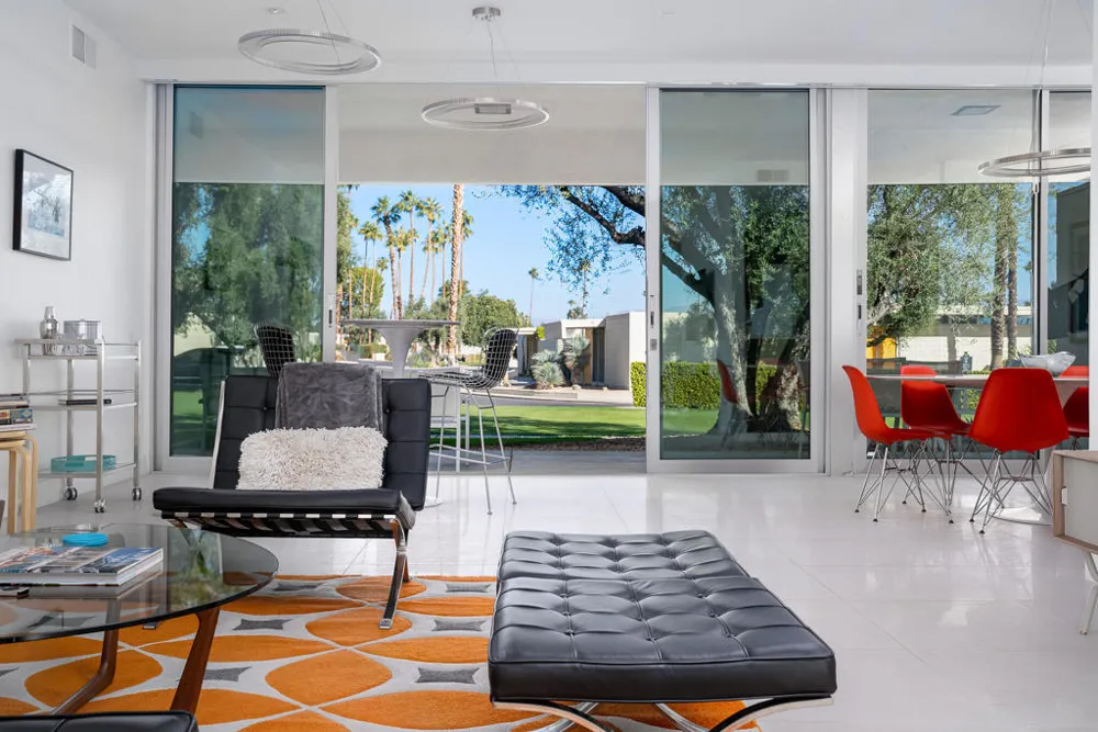 24 Desert Lakes Drive Palm Springs, CA 92264