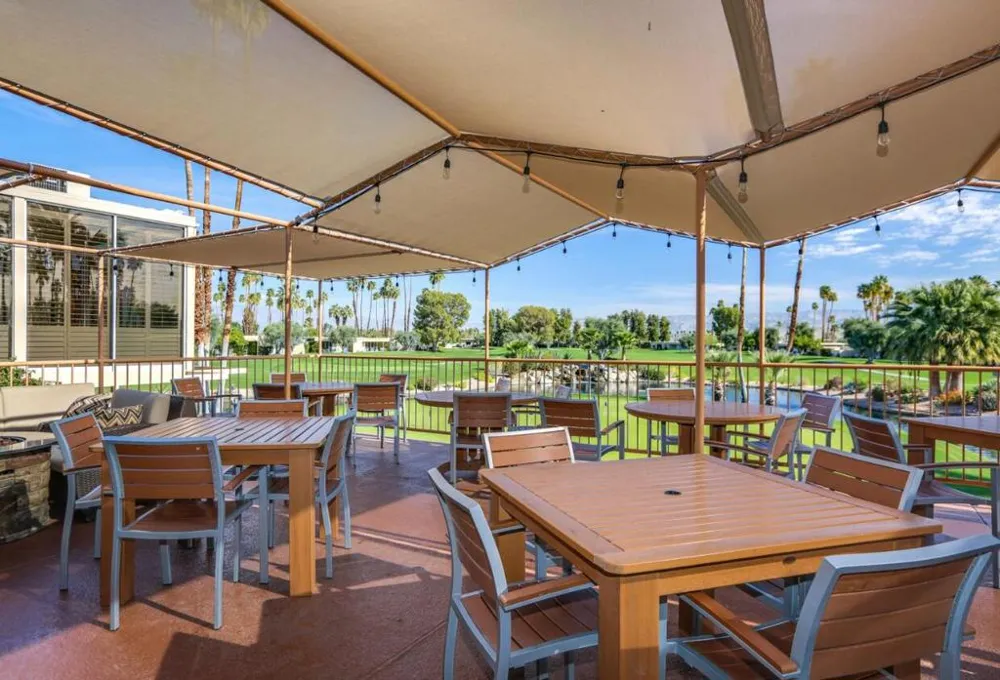 24 Desert Lakes Drive Palm Springs, CA 92264