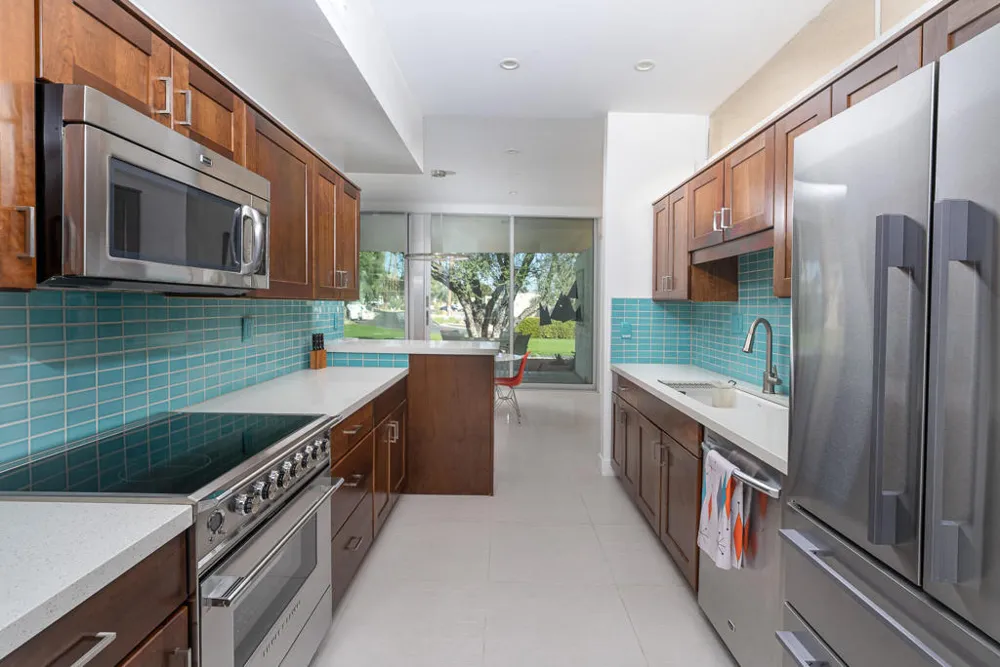 24 Desert Lakes Drive Palm Springs, CA 92264