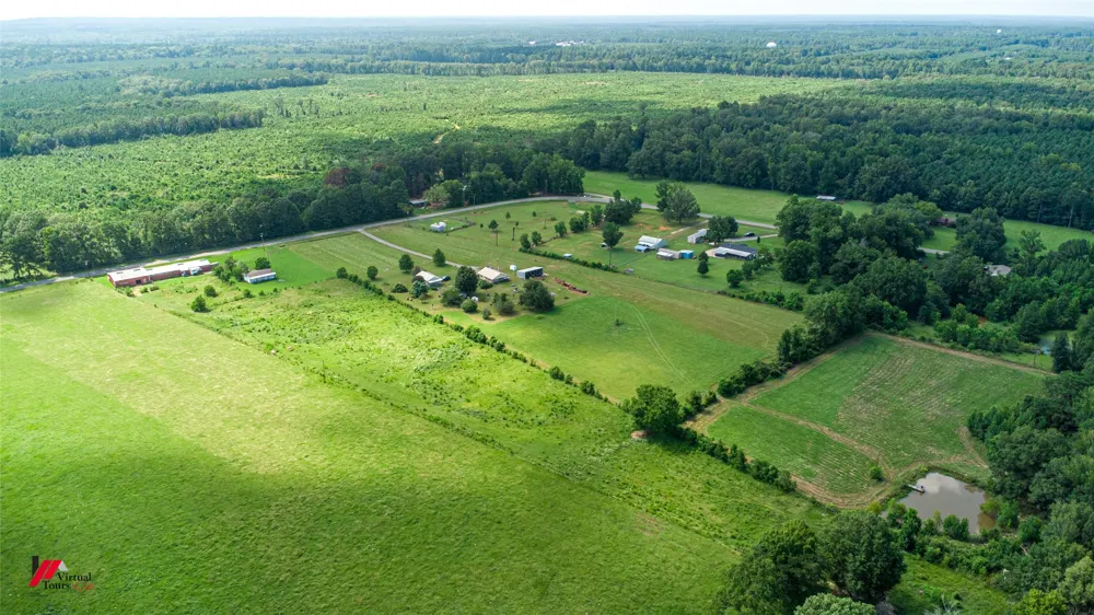 891 Pilgrim Rest Road Doyline, LA 71023
