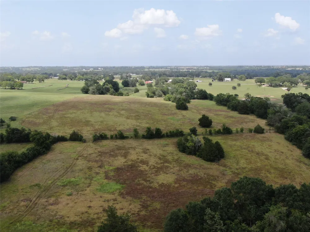 1399 Star Hill Road New Ulm, TX 78950