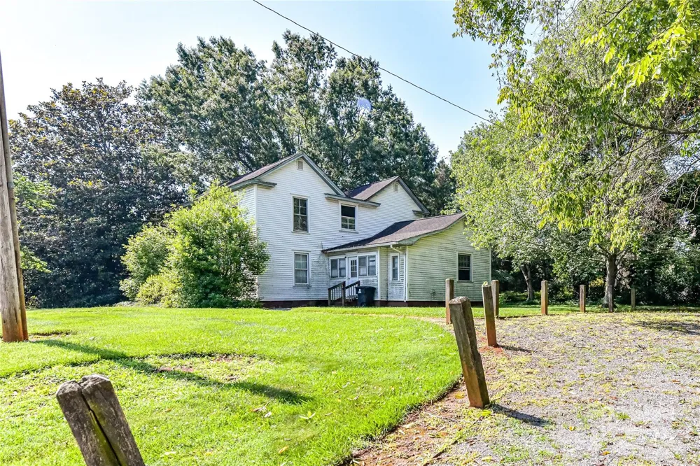 504 Potts Street Davidson, NC 28036