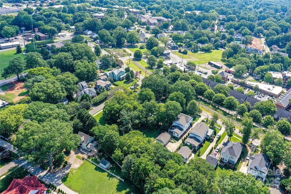 504 Potts Street Davidson, NC 28036