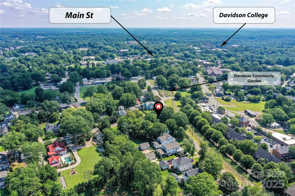 504 Potts Street Davidson, NC 28036