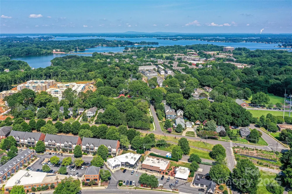 504 Potts Street Davidson, NC 28036