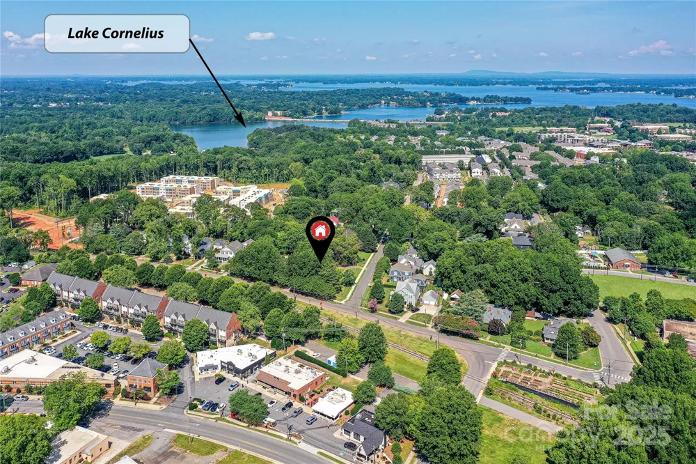504 Potts Street Davidson, NC 28036