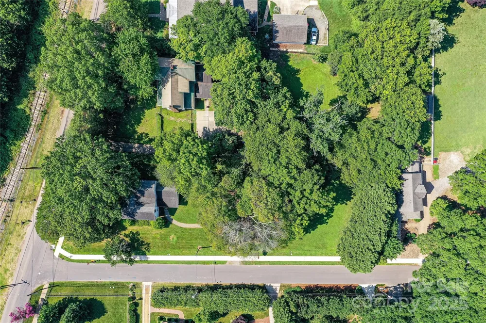 504 Potts Street Davidson, NC 28036