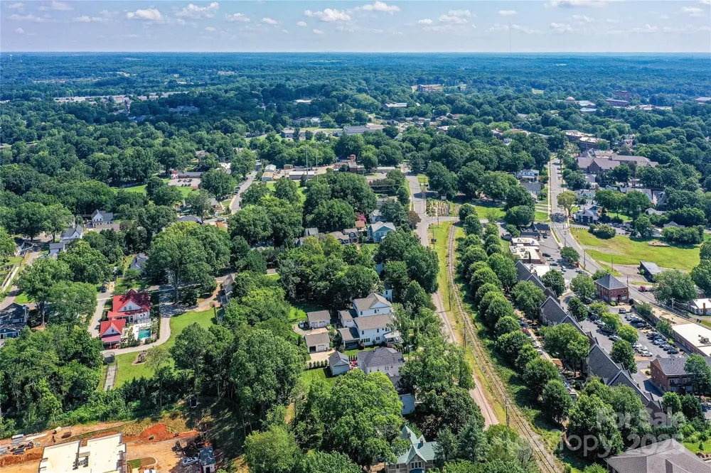 504 Potts Street Davidson, NC 28036