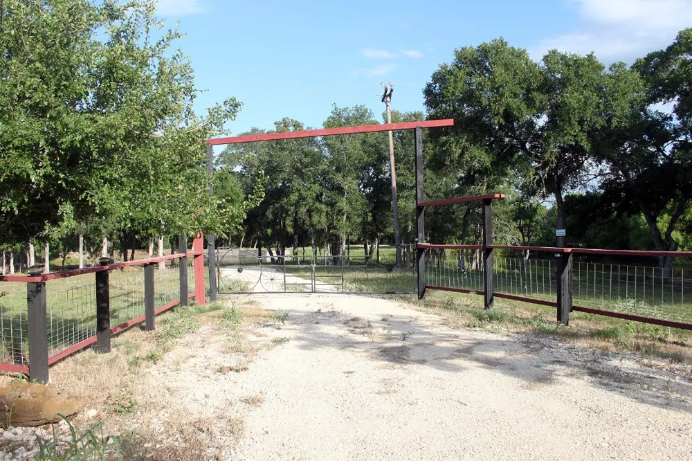 900 Old Lytton Springs Road Lockhart, TX 78644