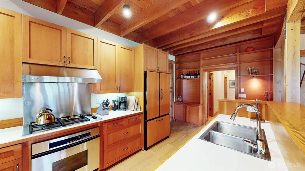 156 Poechmann Road Okanogan, WA 98840