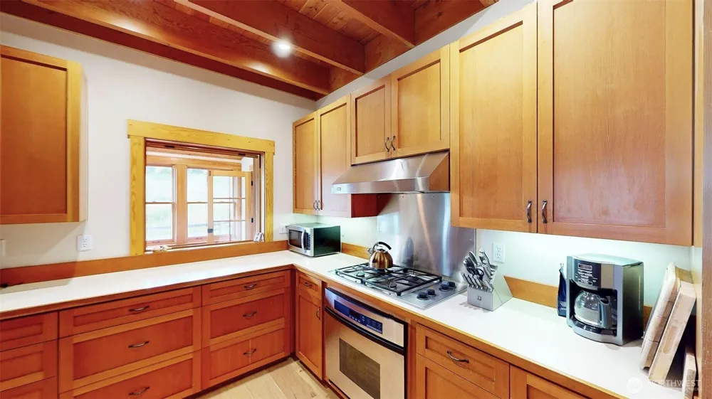 156 Poechmann Road Okanogan, WA 98840