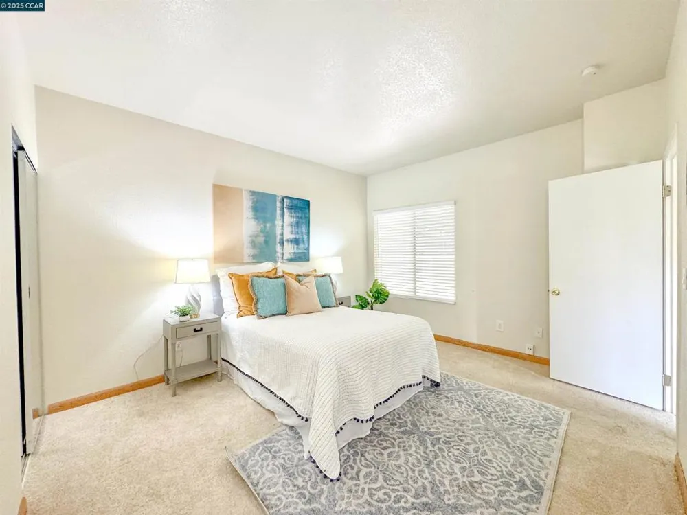 1407 Forest Run Hercules, CA 94547