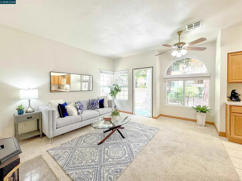 1407 Forest Run Hercules, CA 94547