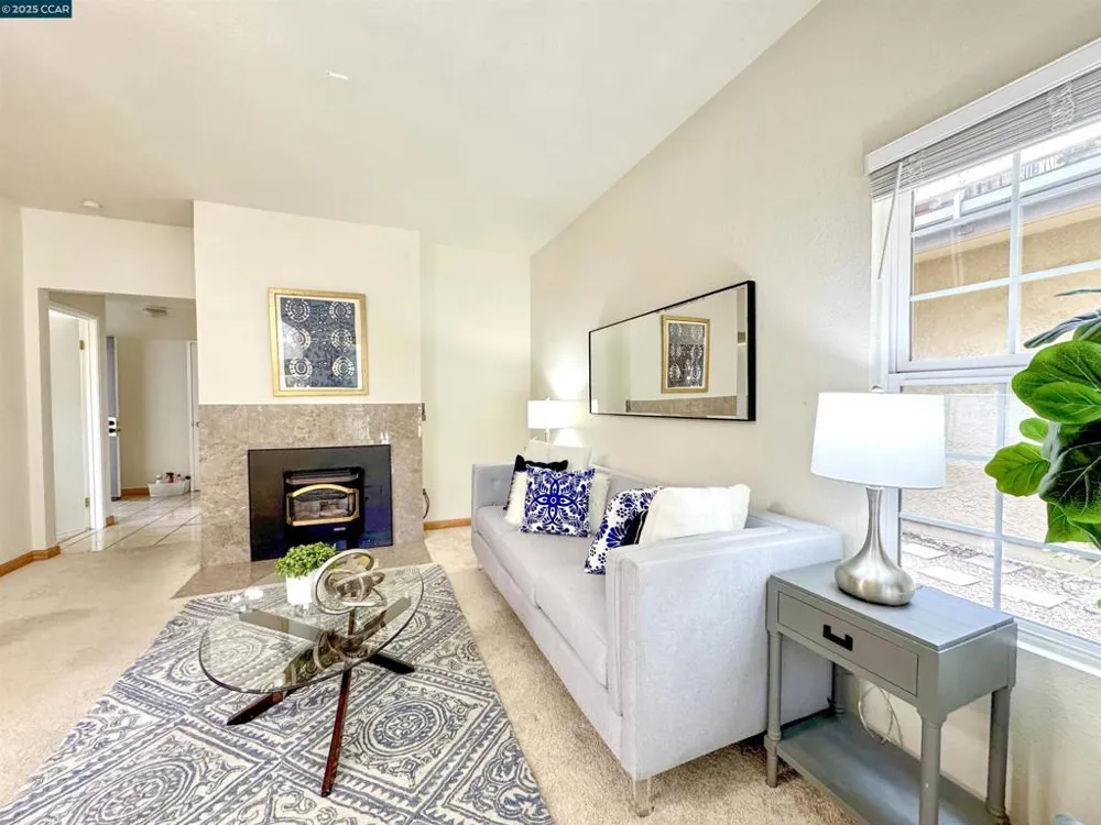 1407 Forest Run Hercules, CA 94547