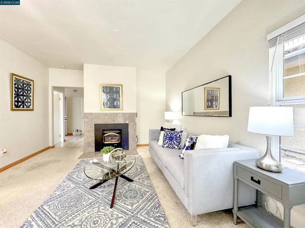 1407 Forest Run Hercules, CA 94547