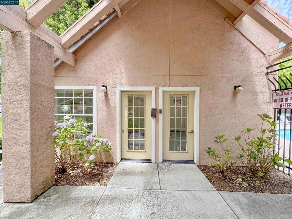 1407 Forest Run Hercules, CA 94547