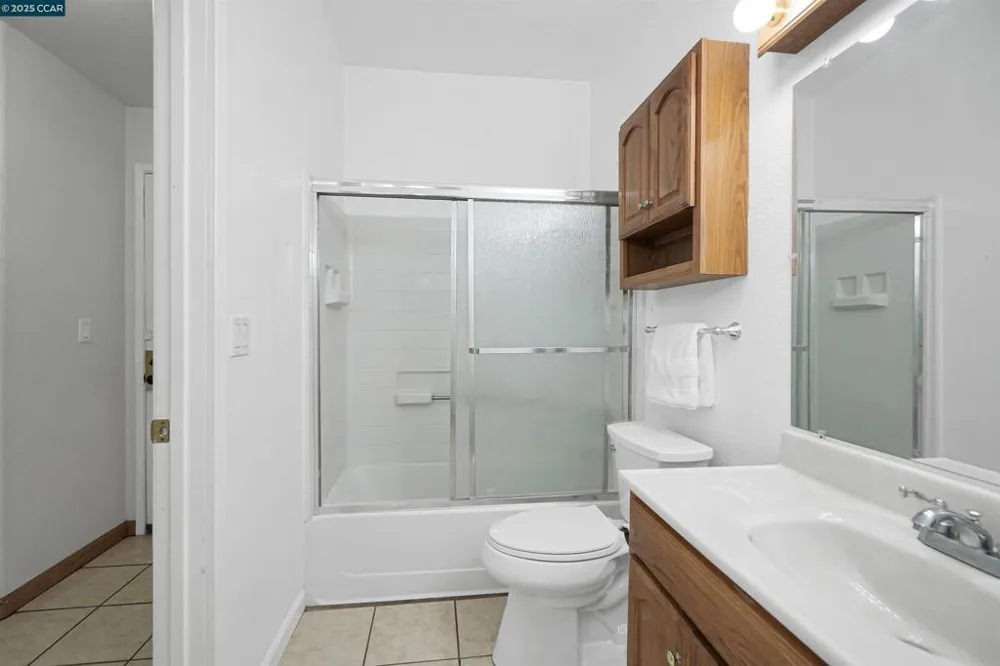 1407 Forest Run Hercules, CA 94547