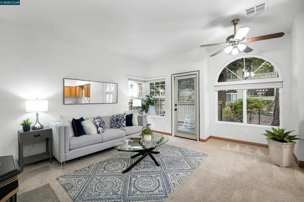 1407 Forest Run Hercules, CA 94547
