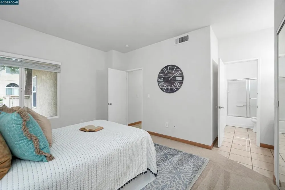 1407 Forest Run Hercules, CA 94547