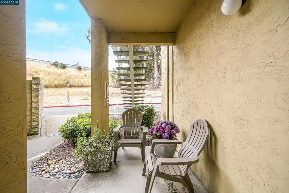 1407 Forest Run Hercules, CA 94547