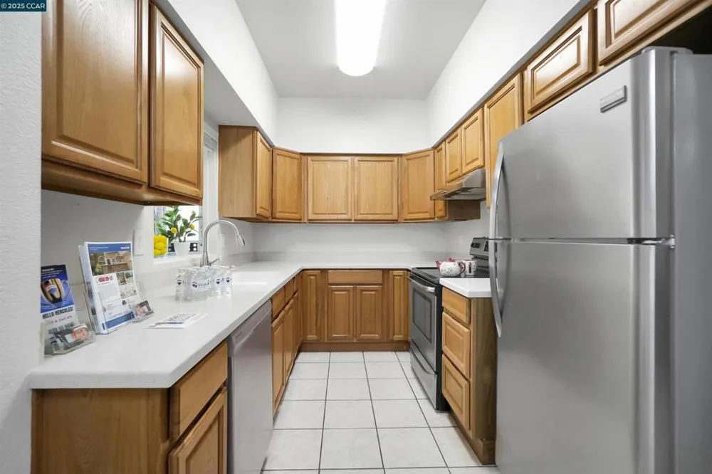 1407 Forest Run Hercules, CA 94547
