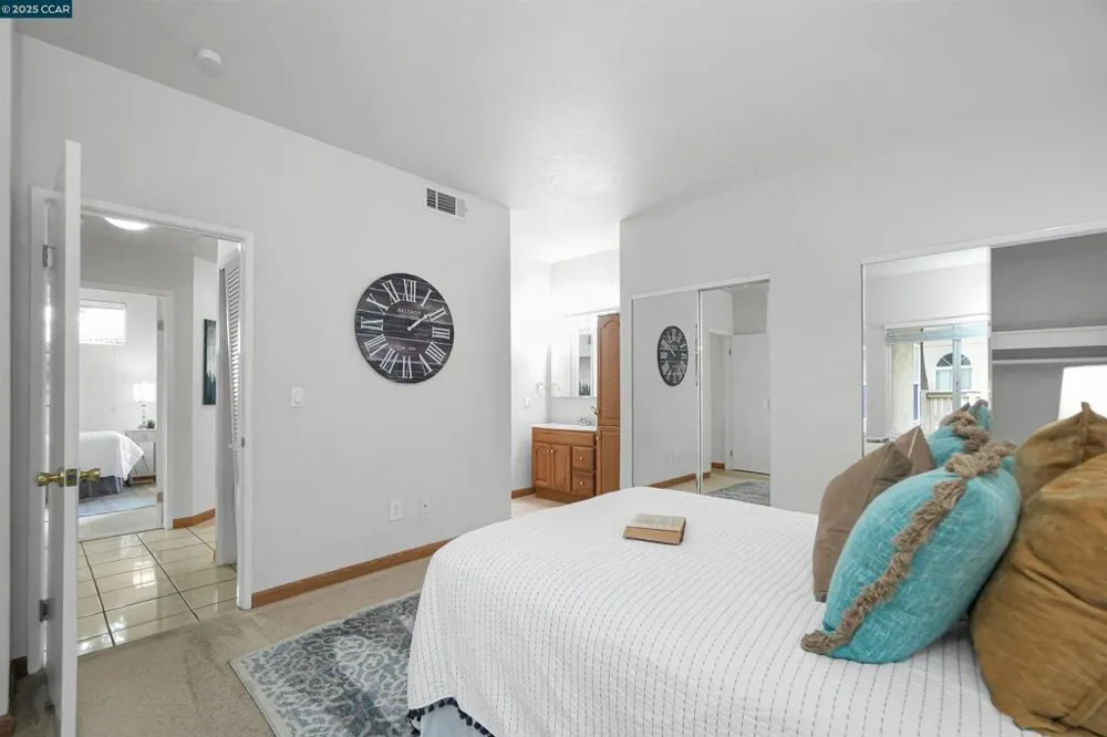 1407 Forest Run Hercules, CA 94547