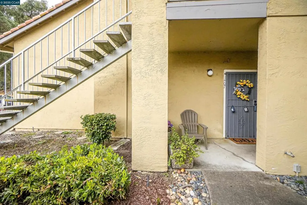 1407 Forest Run Hercules, CA 94547