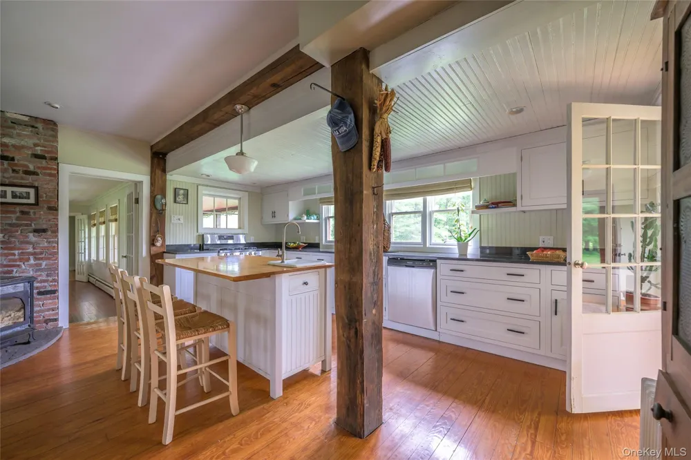 9960 Route 22 Hillsdale, NY 12529
