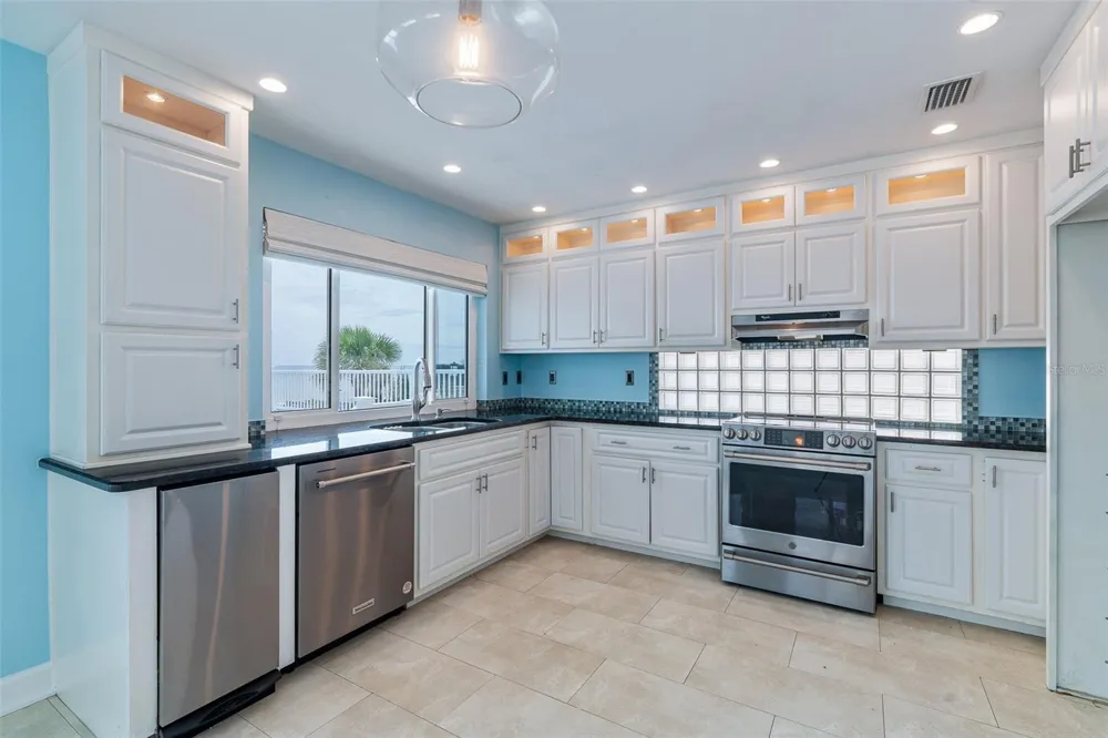 339 OCEAN SHORE BOULEVARD Ormond Beach, FL 32176