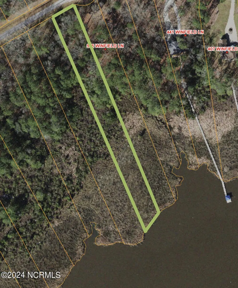 75 Winfield Lane Pinetown, NC 27865
