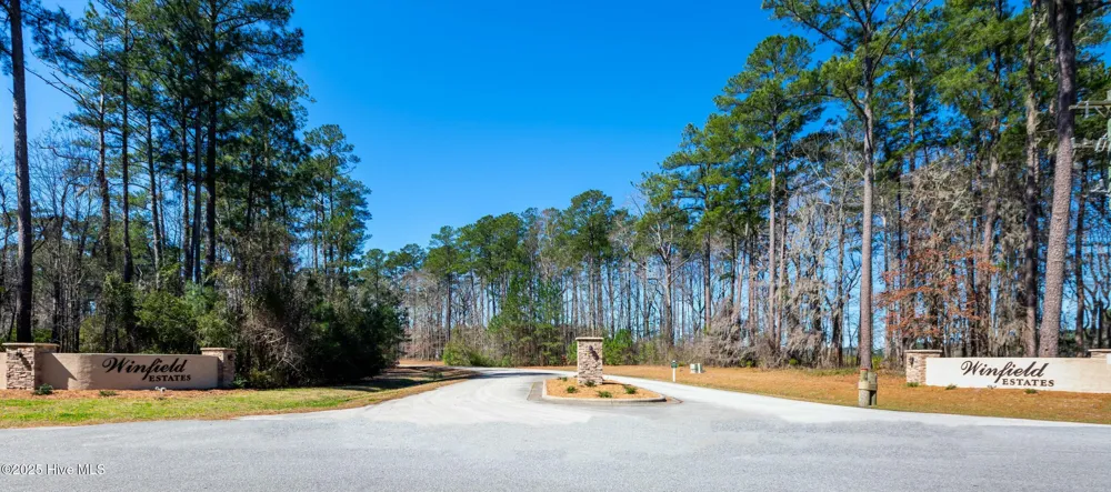 75 Winfield Lane Pinetown, NC 27865