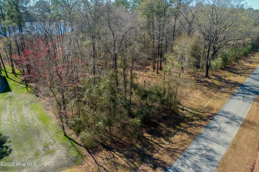 75 Winfield Lane Pinetown, NC 27865